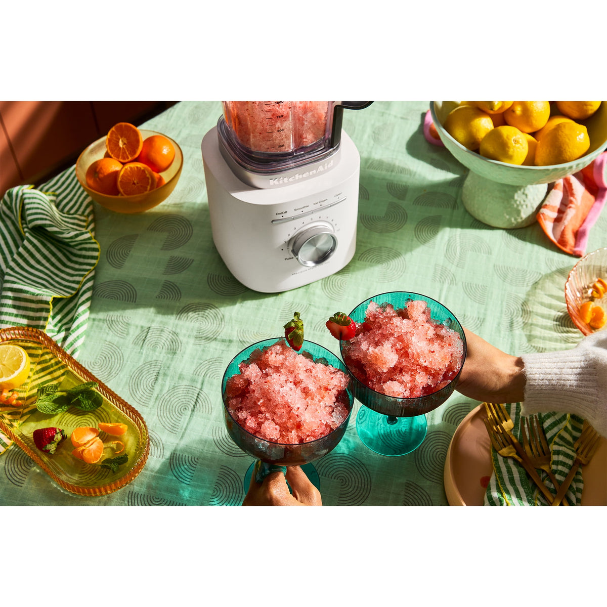 KitchenAid 68 oz Pure Power Blender, 1700 Watt Peak Power*, Porcelain White